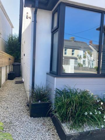 Saint Columb Minor The Salt Box- Lovely Refurbished Annexe, Free Parking, Walk To Porth Beach. מראה חיצוני תמונה